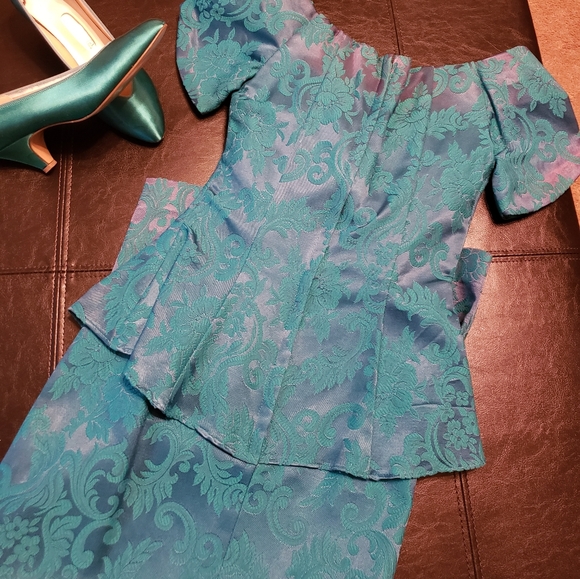 Vintage Teal Custom Dress with Matching Satin Pumps - Picture 3 of 3